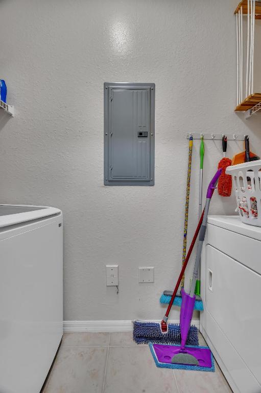 THE ESTATES AT STUART CONDO - Residential