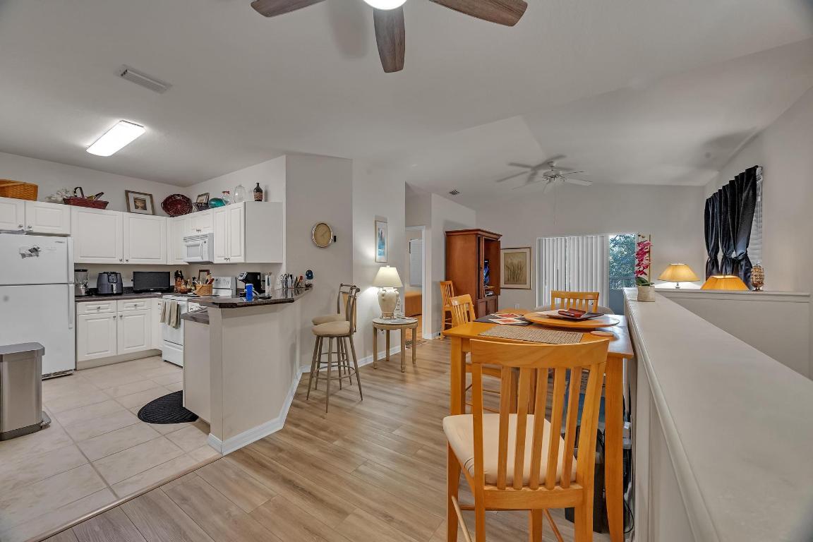 THE ESTATES AT STUART CONDO - Residential