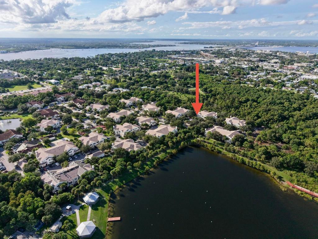 THE ESTATES AT STUART CONDO - Residential