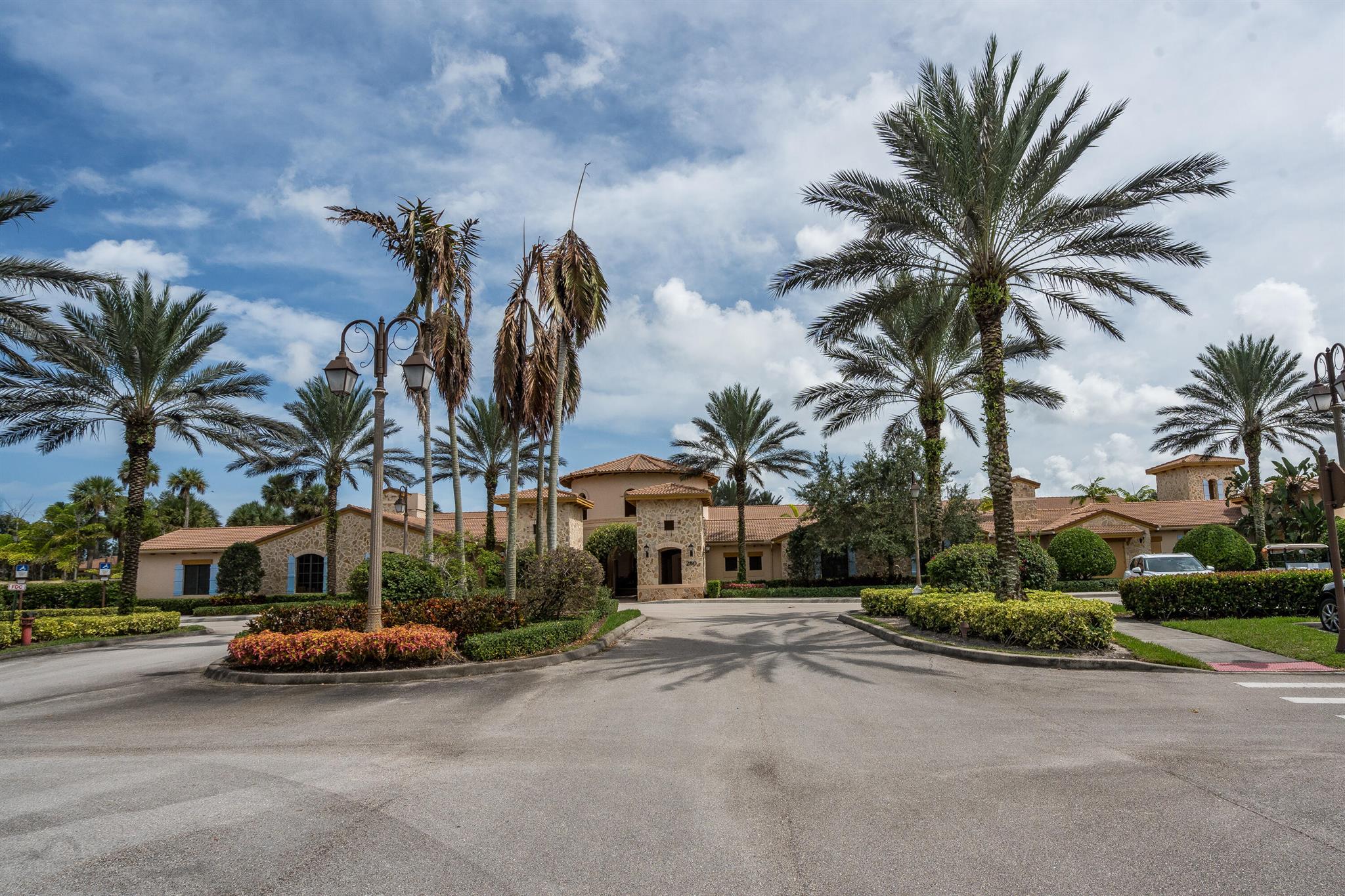 JUPITER COUNTRY CLUB - Residential
