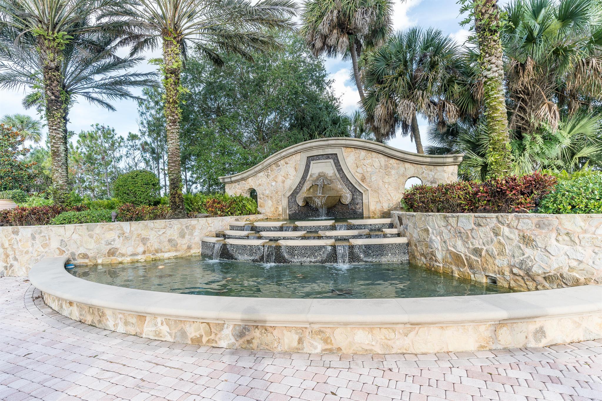 JUPITER COUNTRY CLUB - Residential