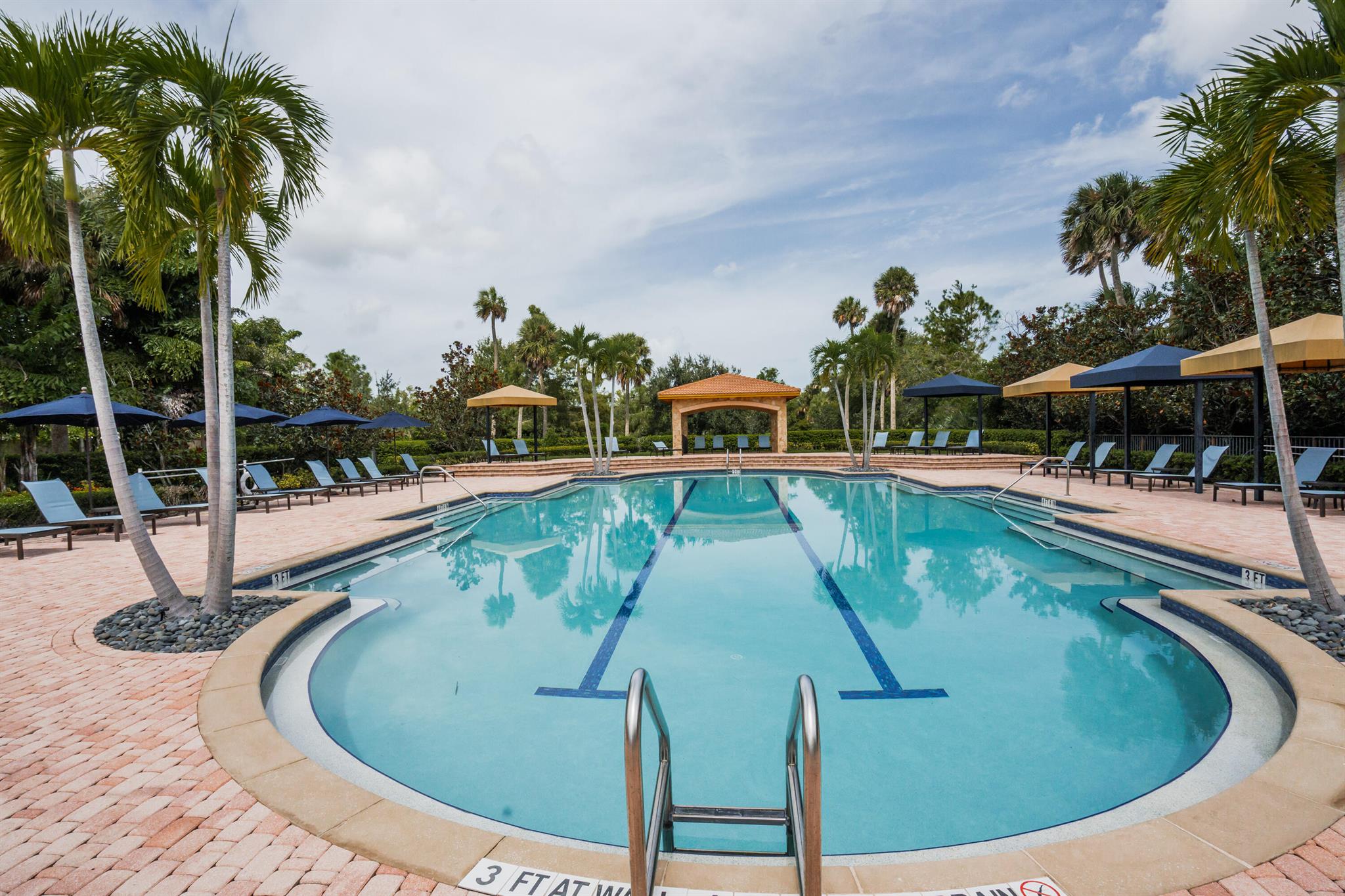 JUPITER COUNTRY CLUB - Residential