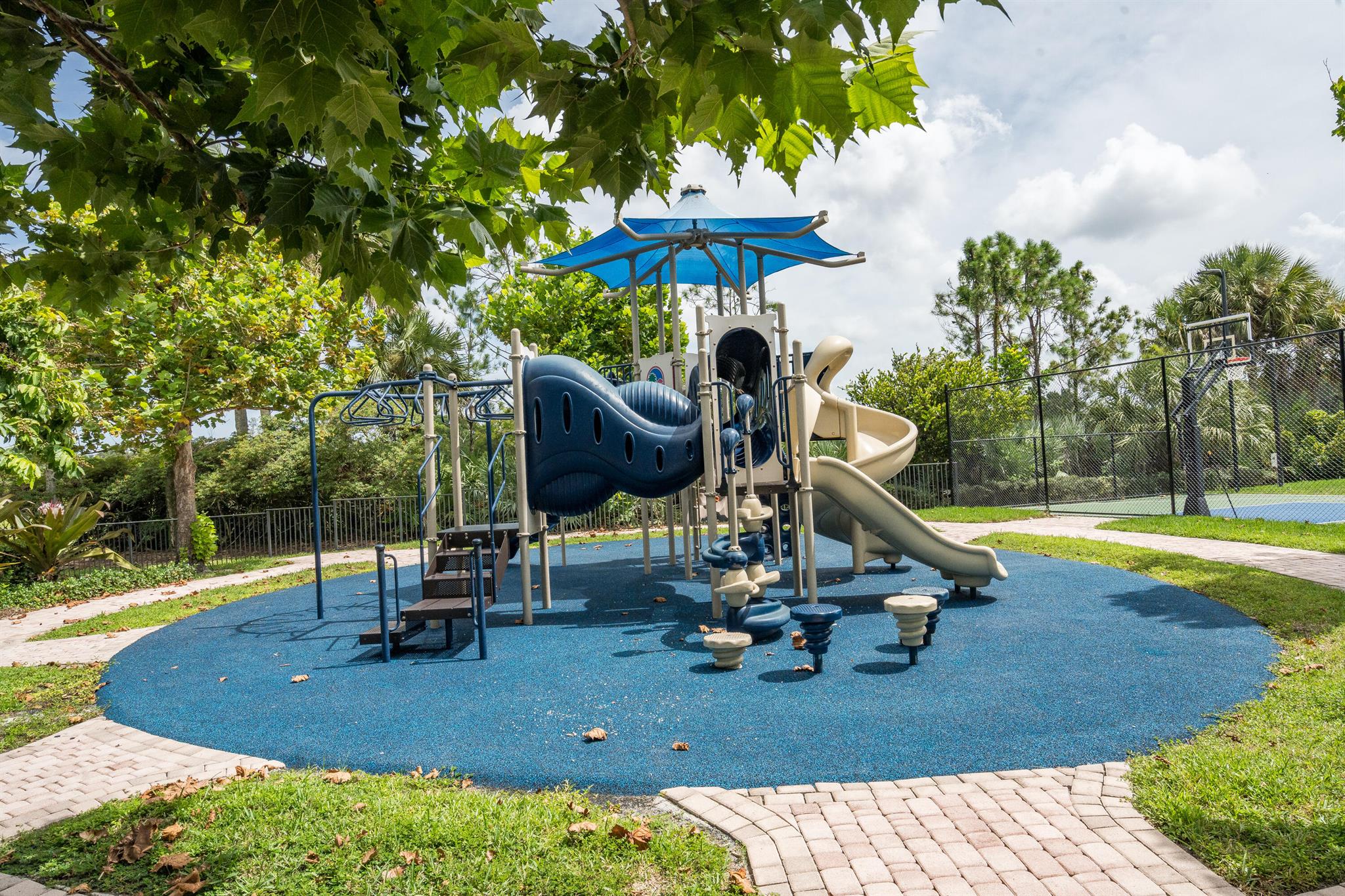 JUPITER COUNTRY CLUB - Residential