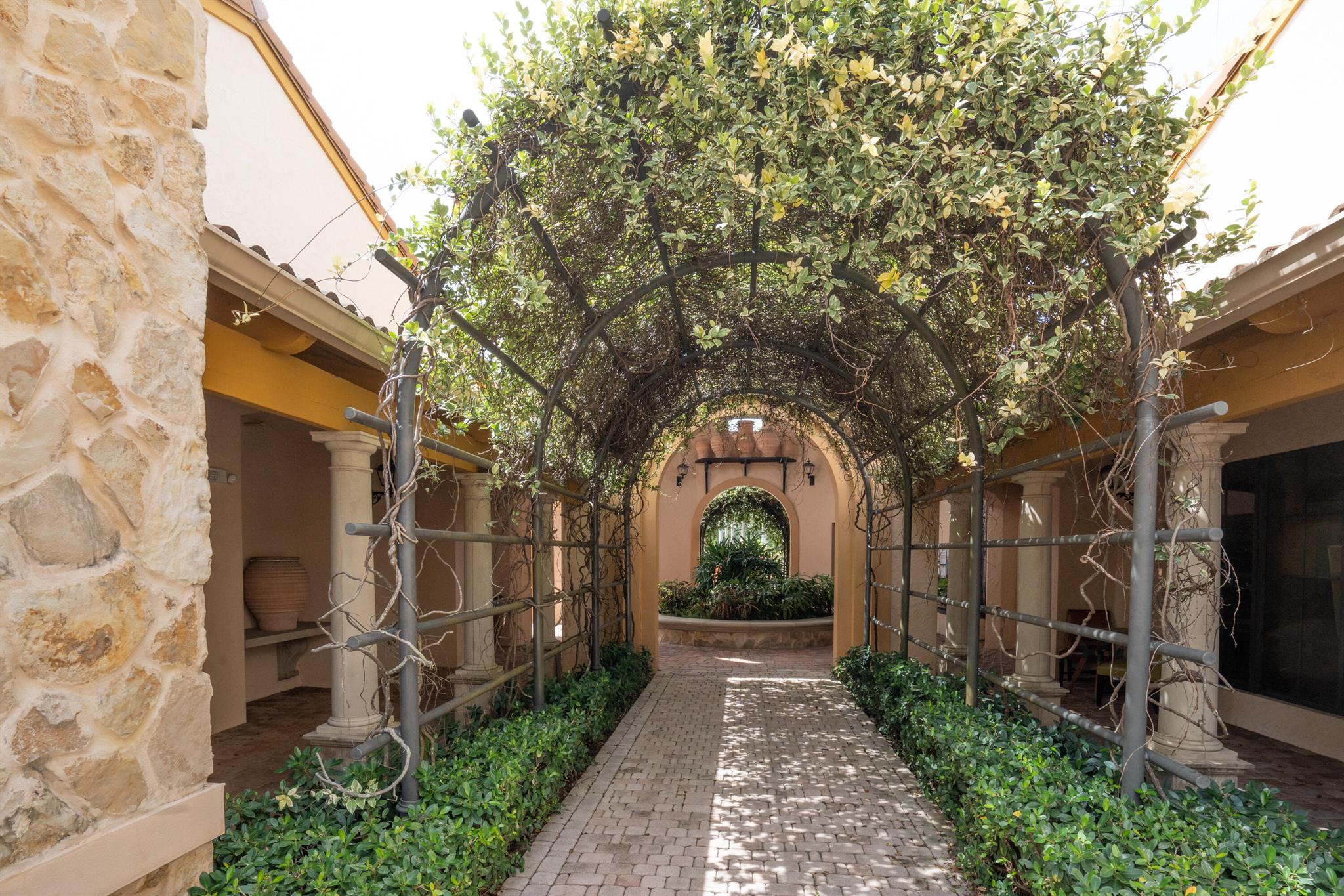 JUPITER COUNTRY CLUB - Residential