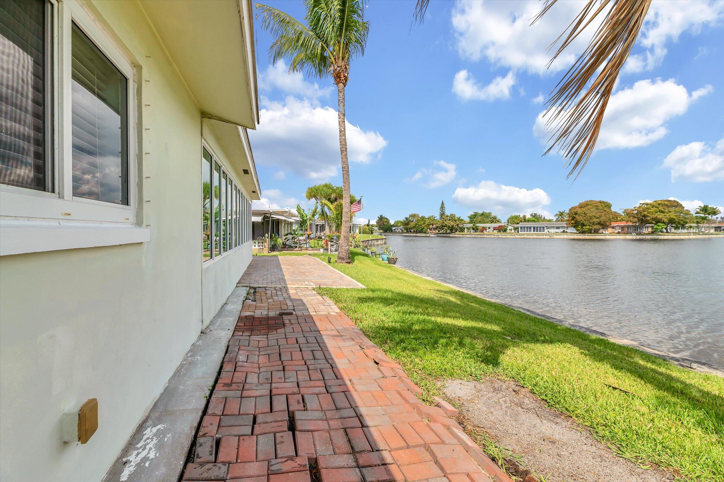 MAINLANDS OF TAMARAC LAKES - Residential