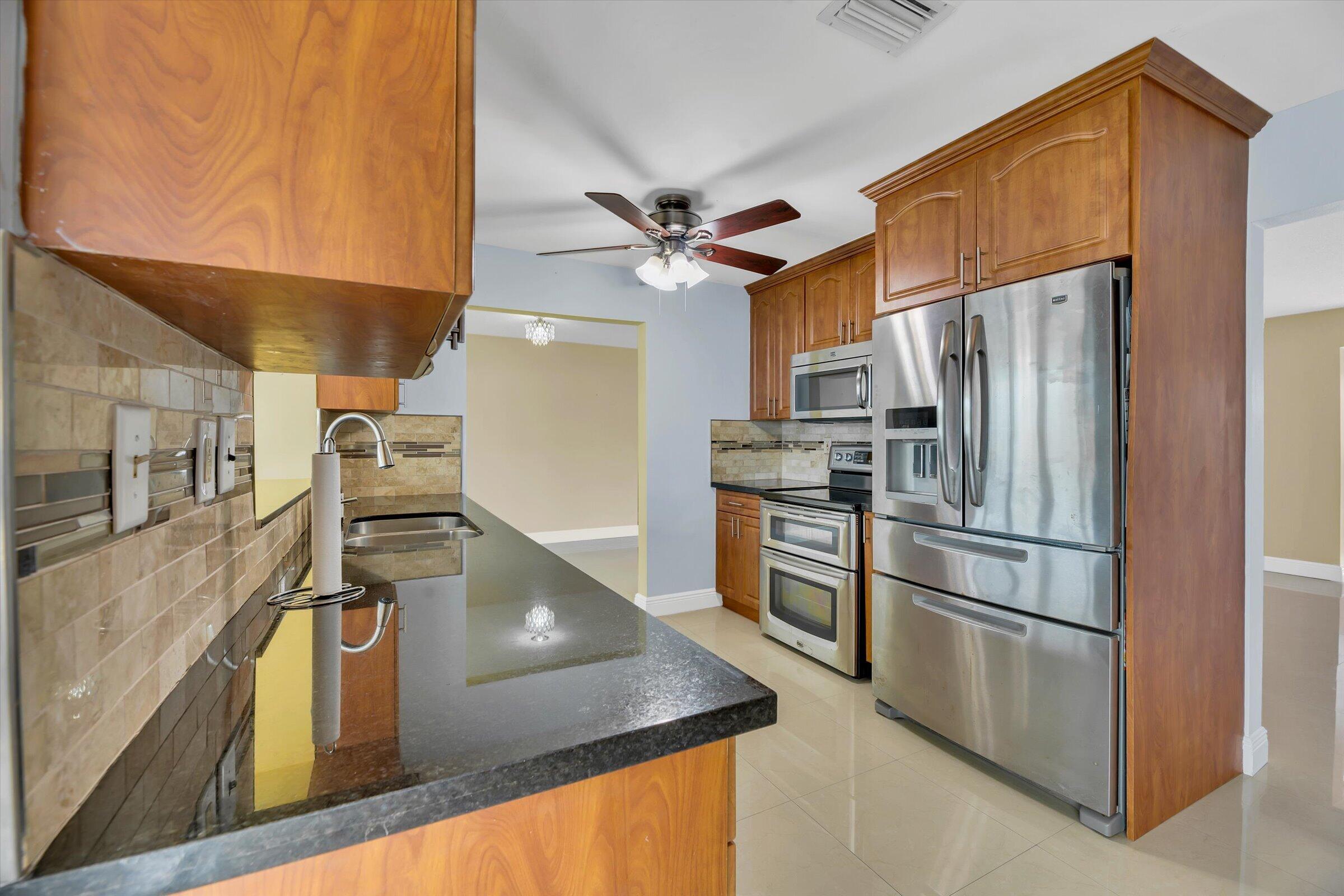 MAINLANDS OF TAMARAC LAKES - Residential