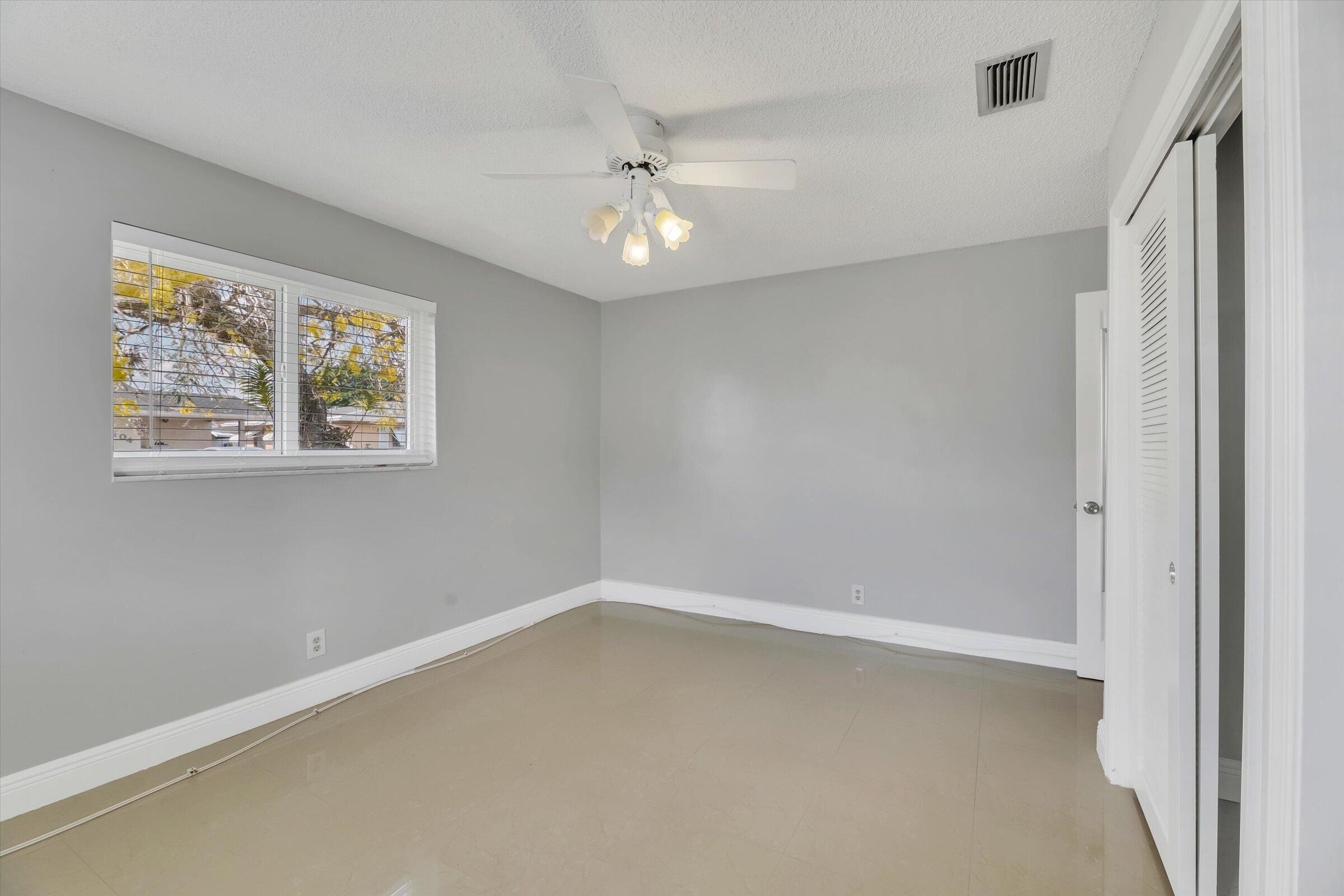 MAINLANDS OF TAMARAC LAKES - Residential