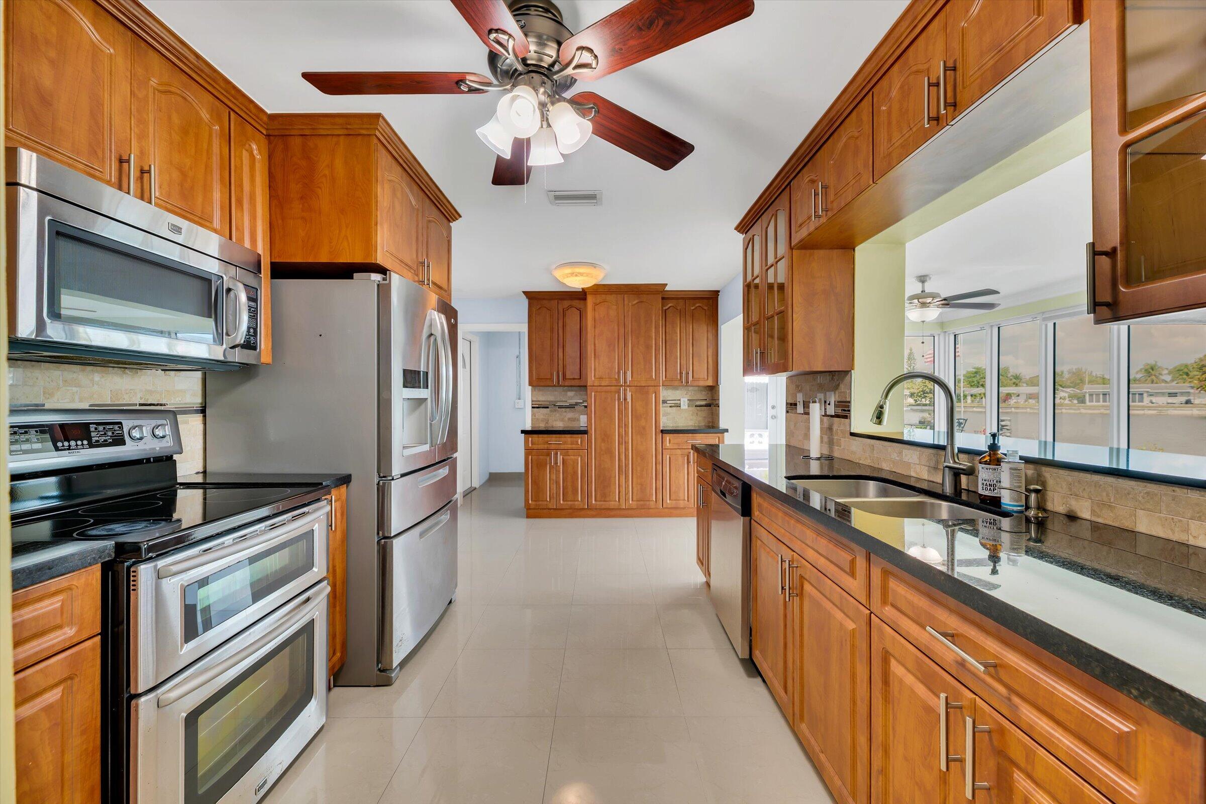 MAINLANDS OF TAMARAC LAKES - Residential