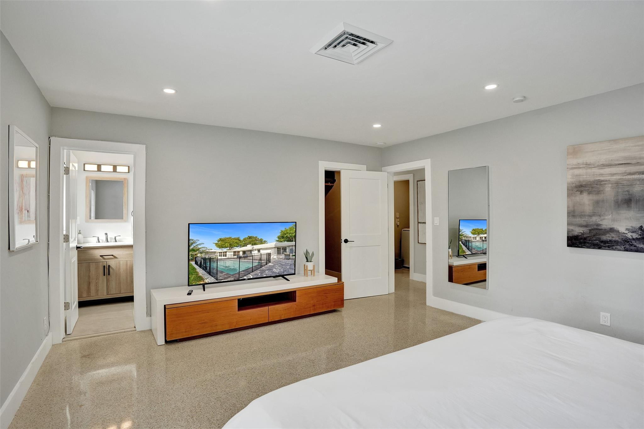 Beverly Shores 30-27 B - Residential