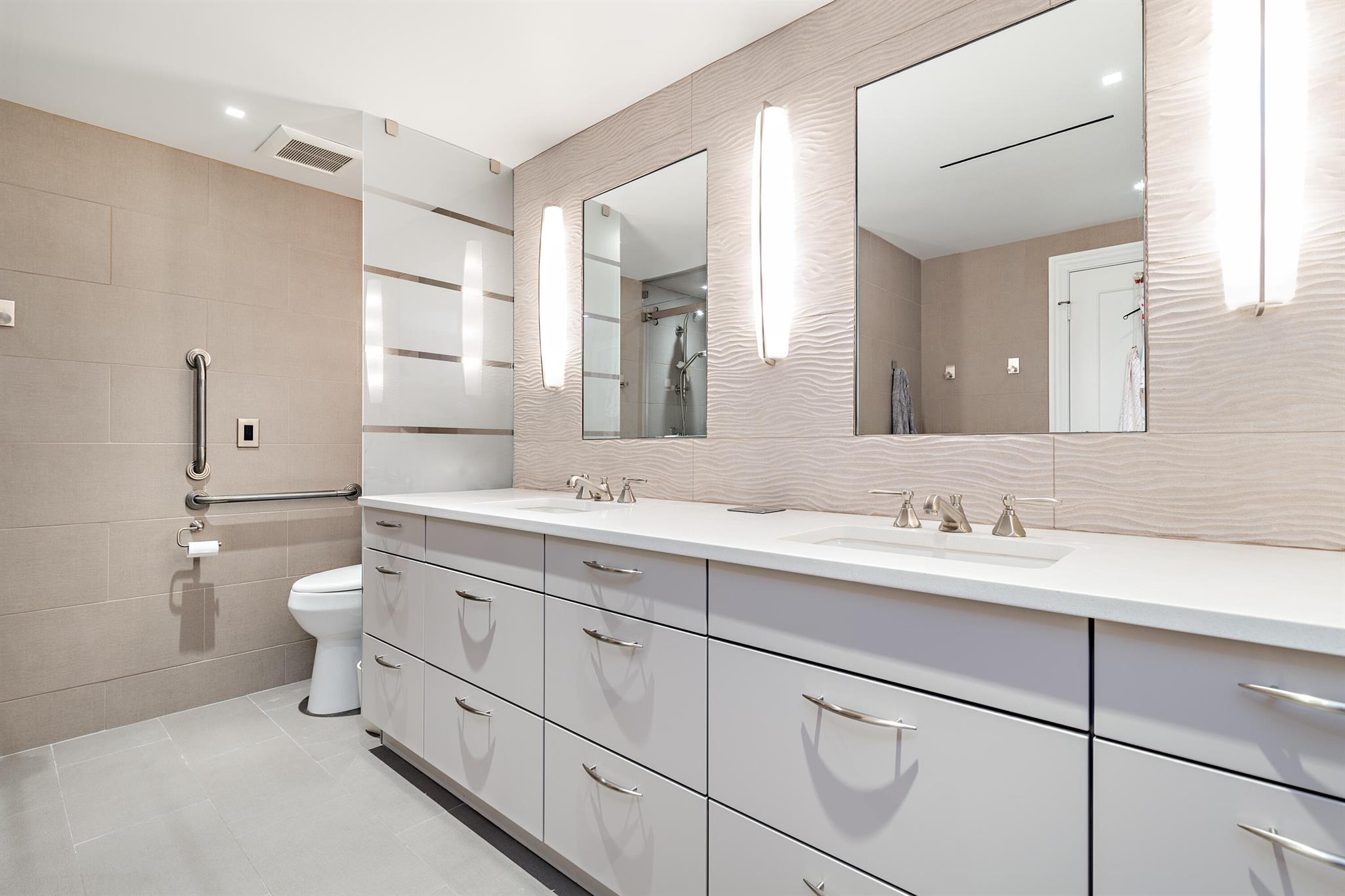 FOUR HUNDRED SO OCEAN BLV - Residential Lease