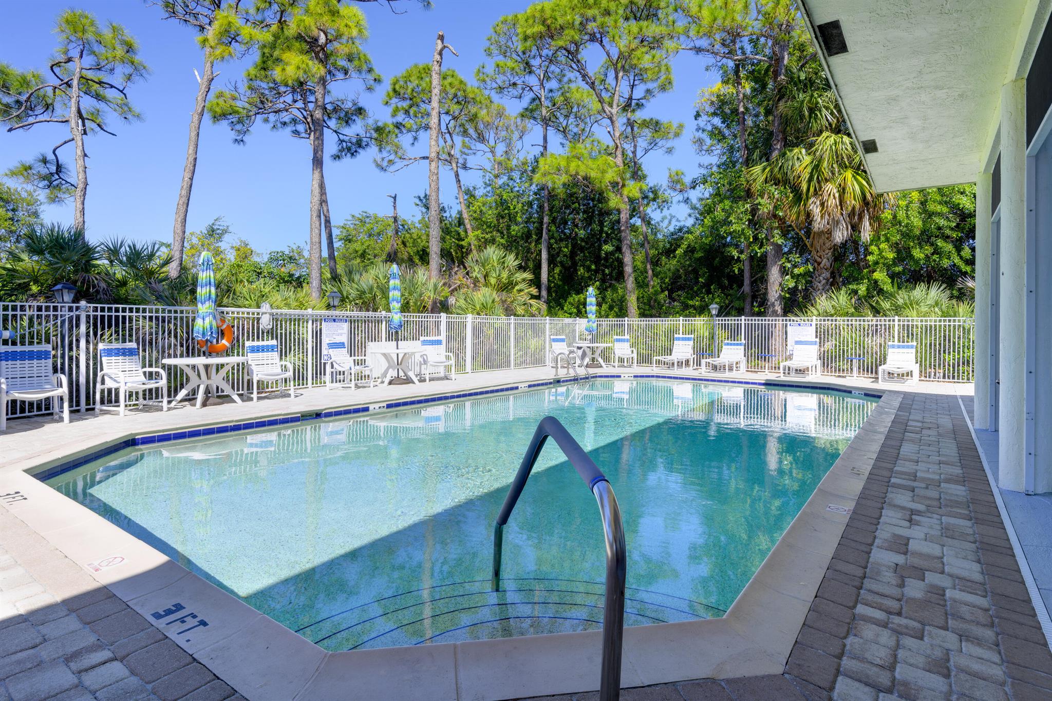SEA PINES - Residential