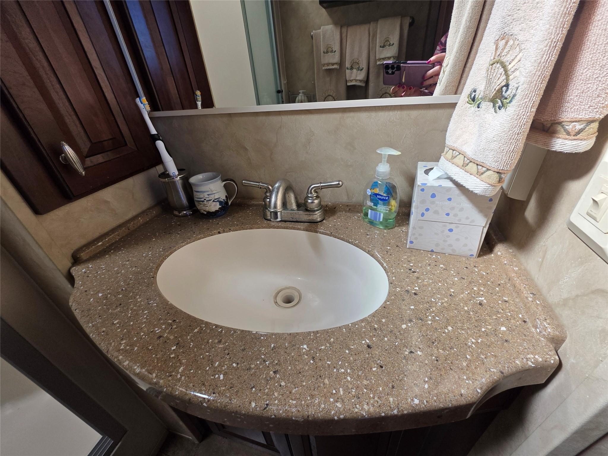 Ancient Oaks R V Residenc - Residential