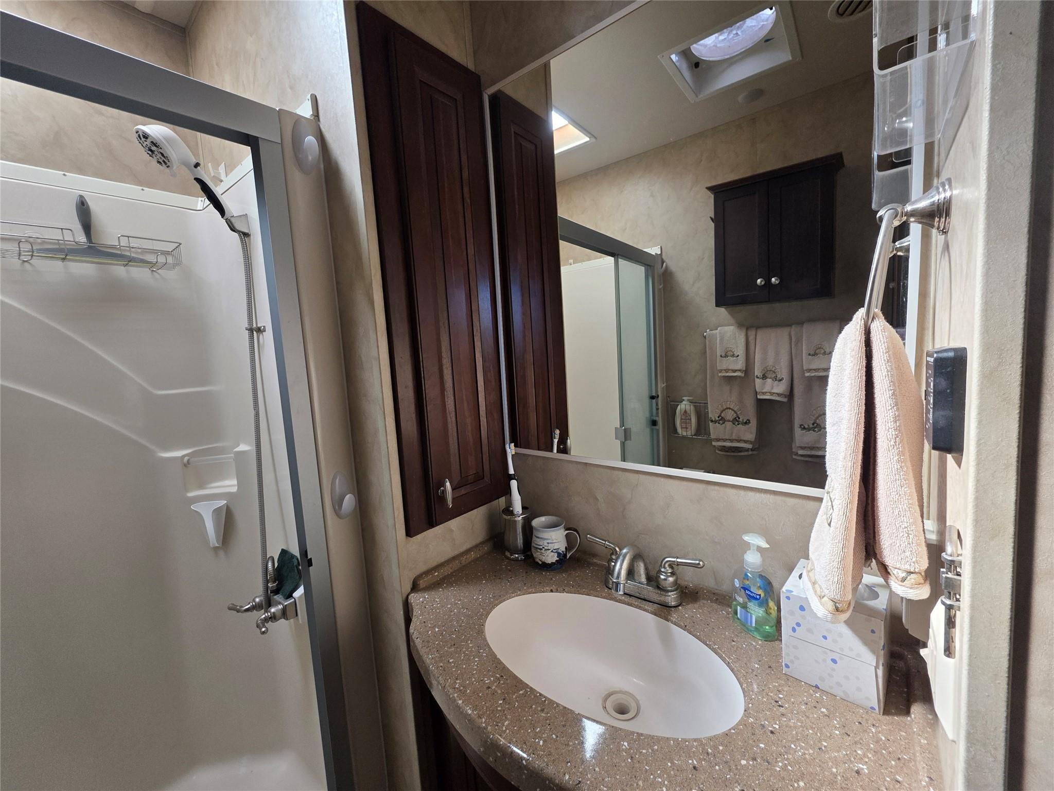 Ancient Oaks R V Residenc - Residential