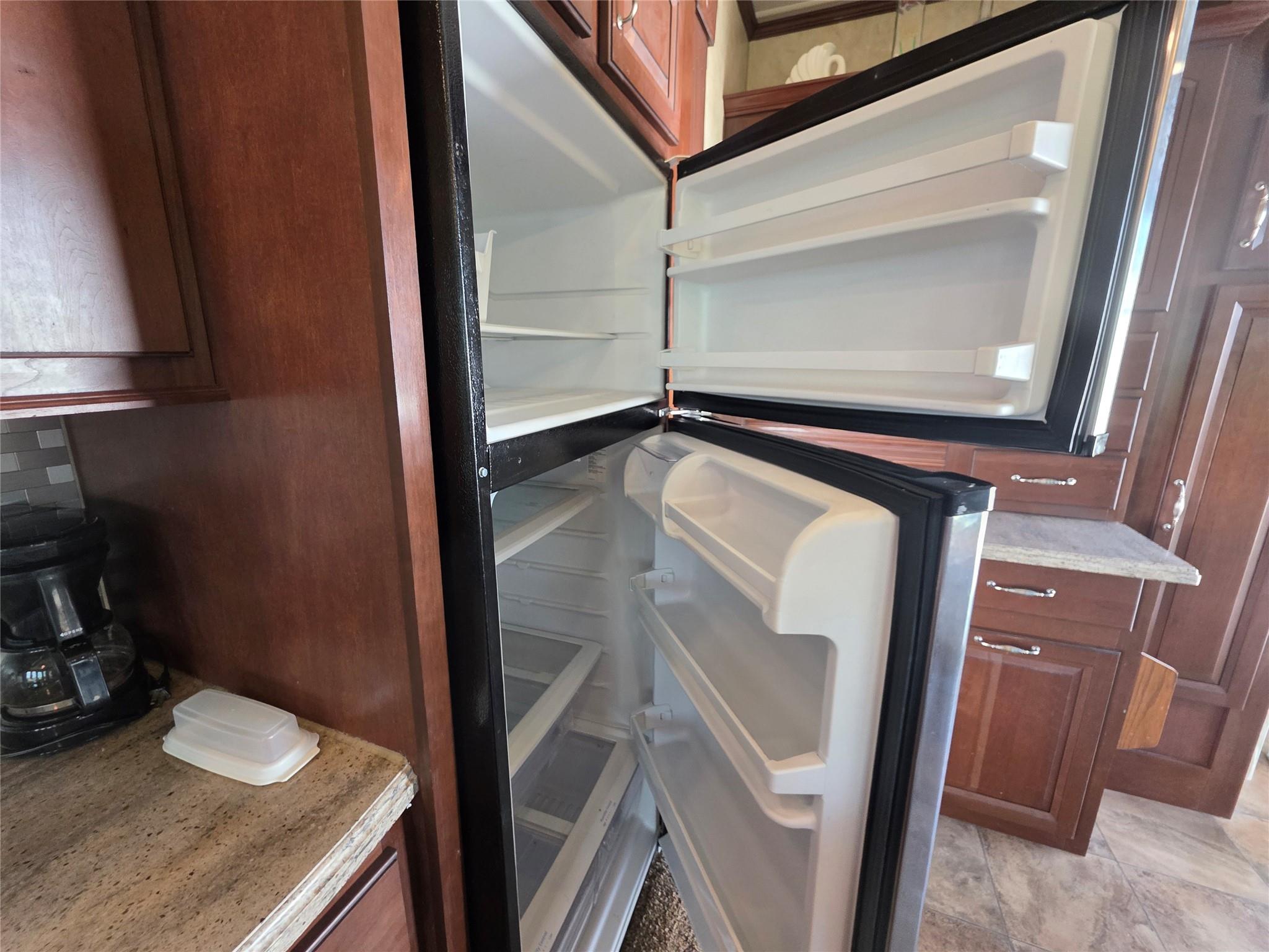 Ancient Oaks R V Residenc - Residential