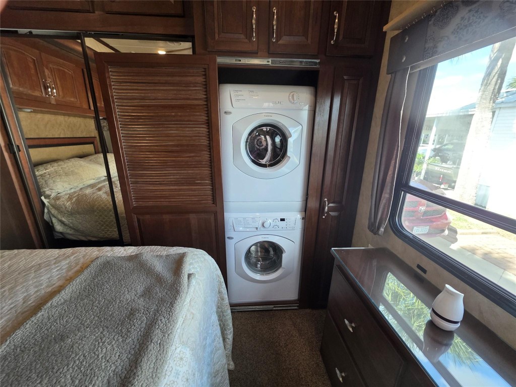 Ancient Oaks R V Residenc - Residential