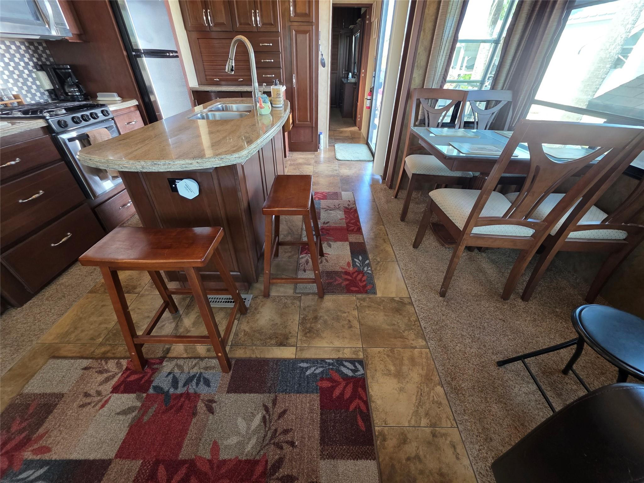 Ancient Oaks R V Residenc - Residential