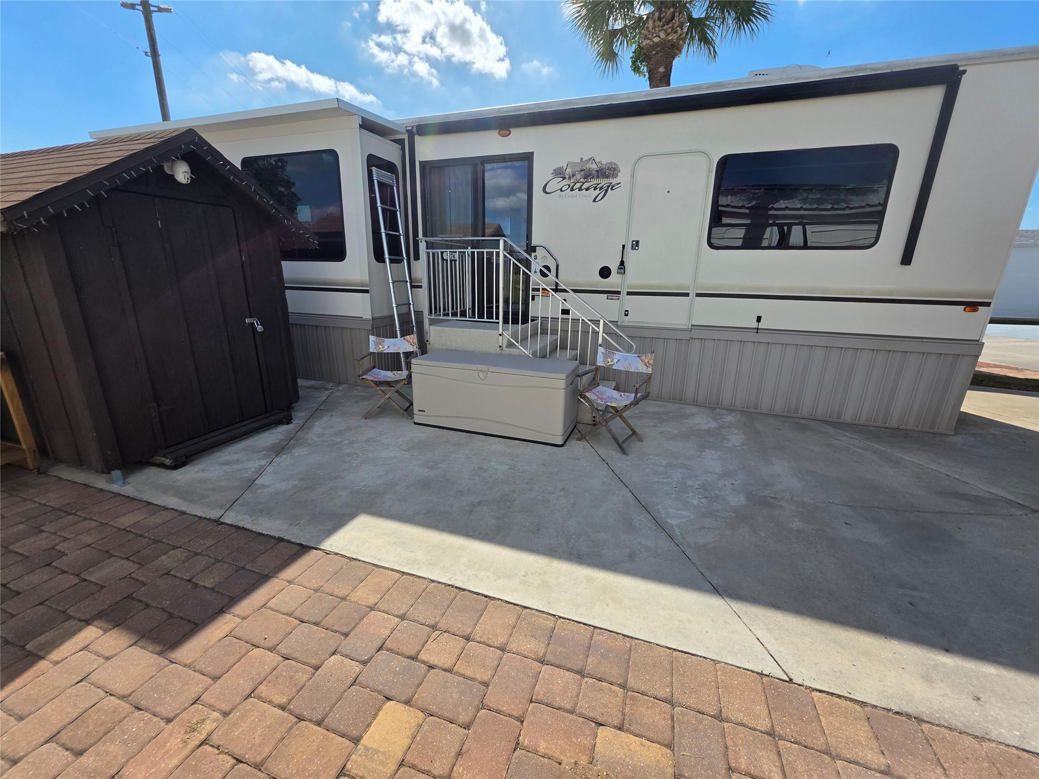 Ancient Oaks R V Residenc - Residential