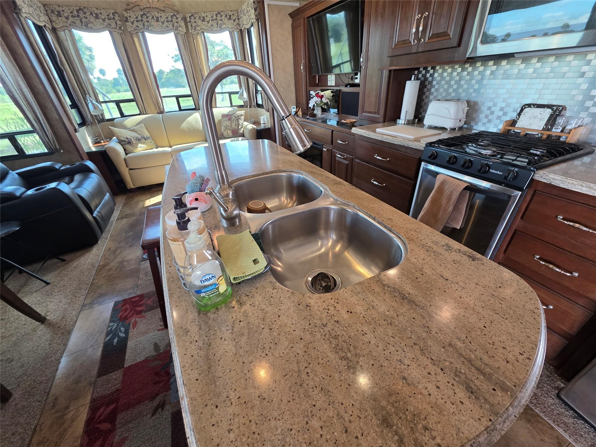 Ancient Oaks R V Residenc - Residential