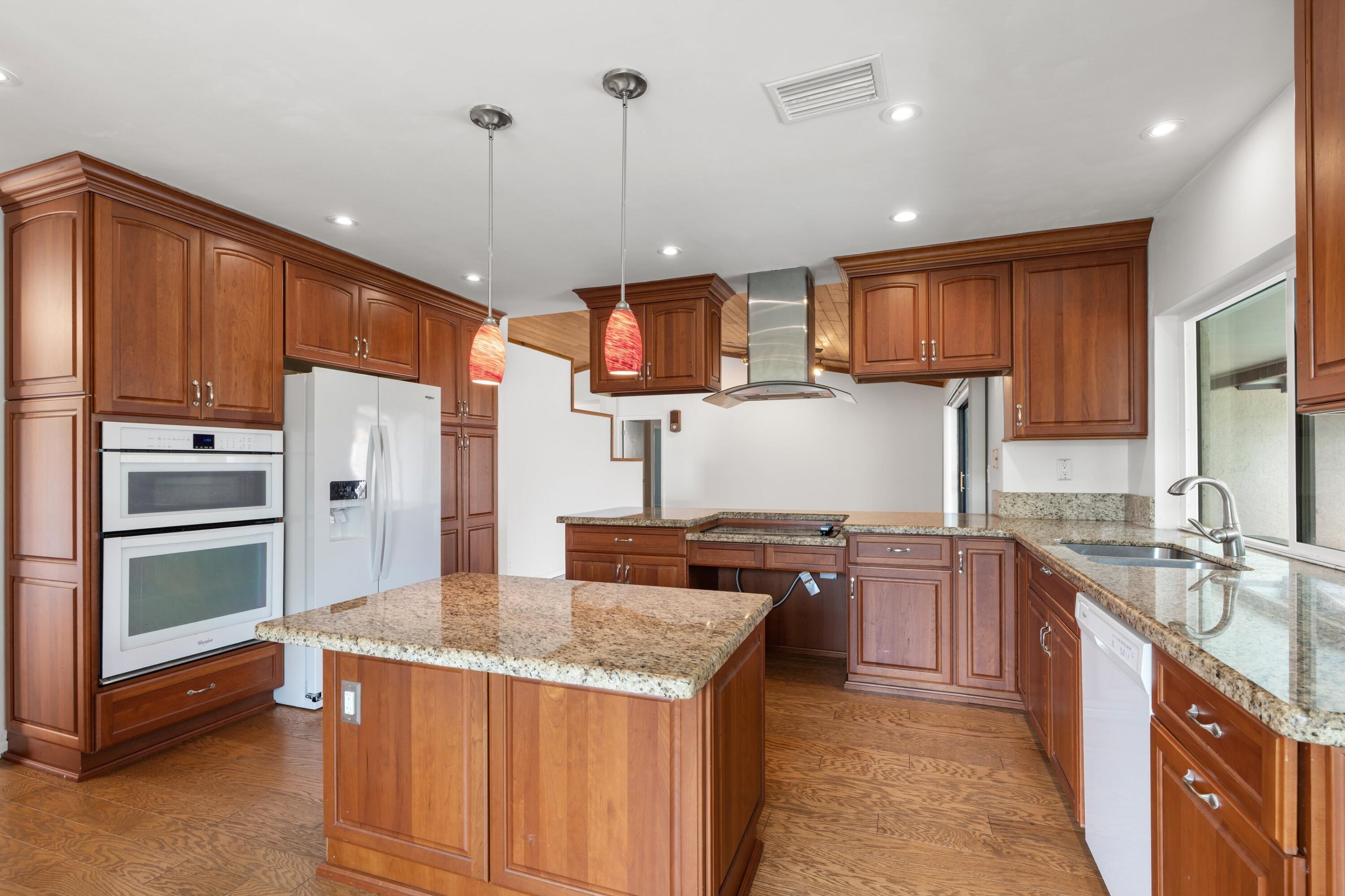 OAK WOOD - Residential