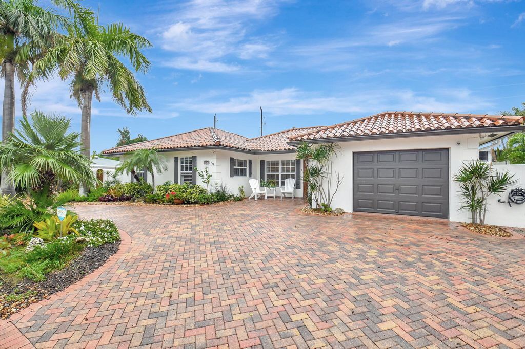 Photo of 644 South Road, Boynton Beach, FL 33435 (MLS # R11050599)