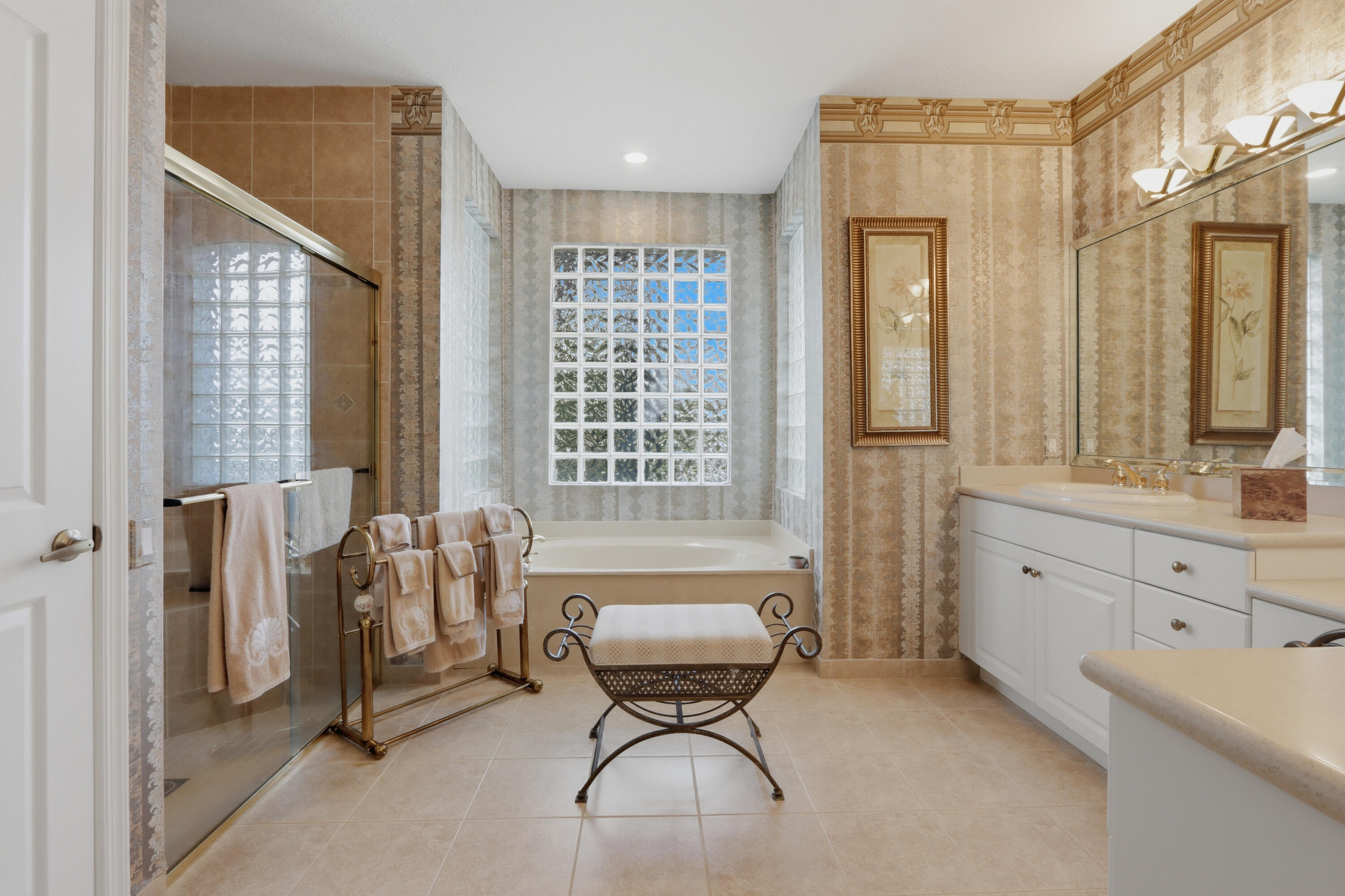 JONES PAR A - Residential