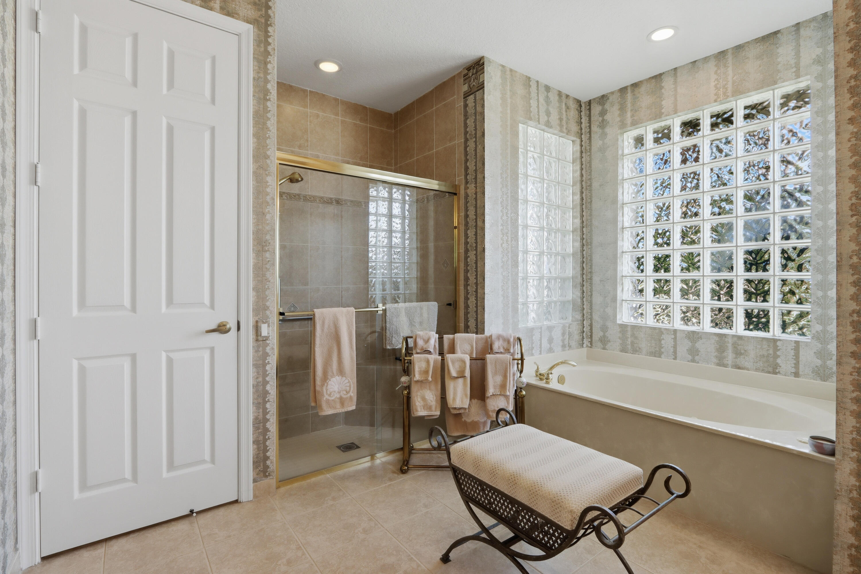 JONES PAR A - Residential
