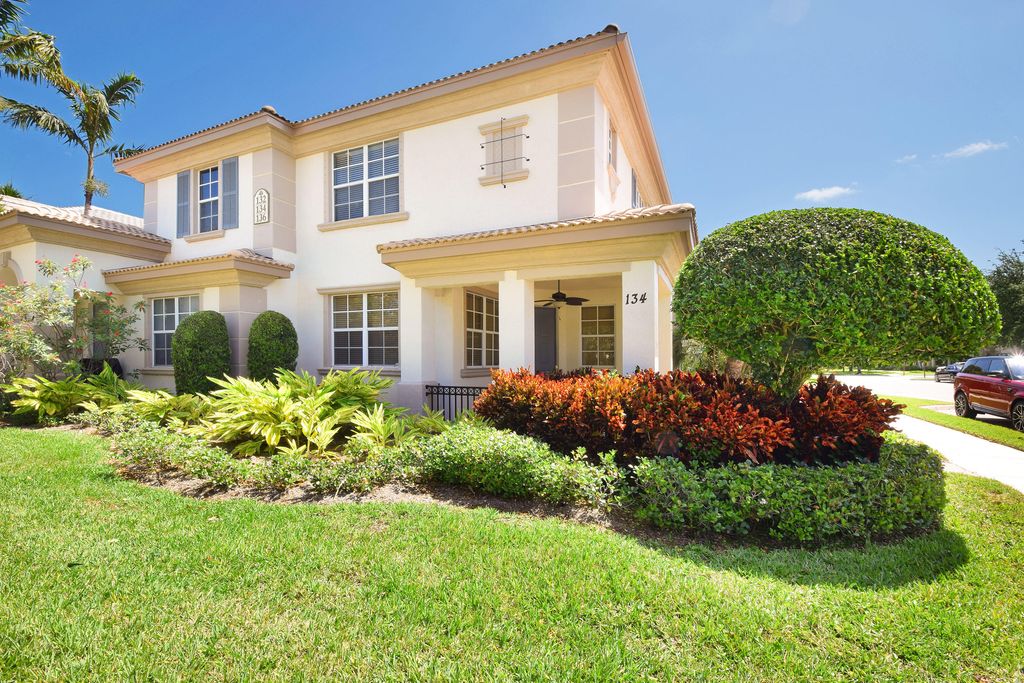 Photo of 134 Evergrene Parkway, Palm Beach Gardens, FL 33410 (MLS # R10830512)
