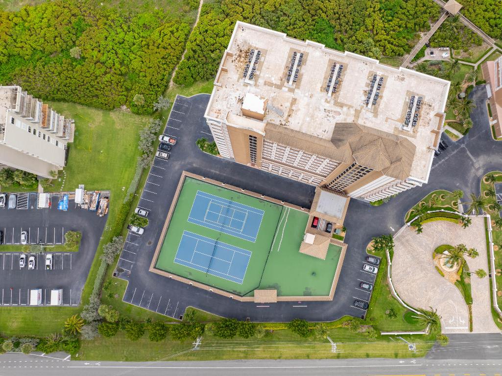 OCEANIQUE OCEANFRONT, A CONDOMINIUM - Residential