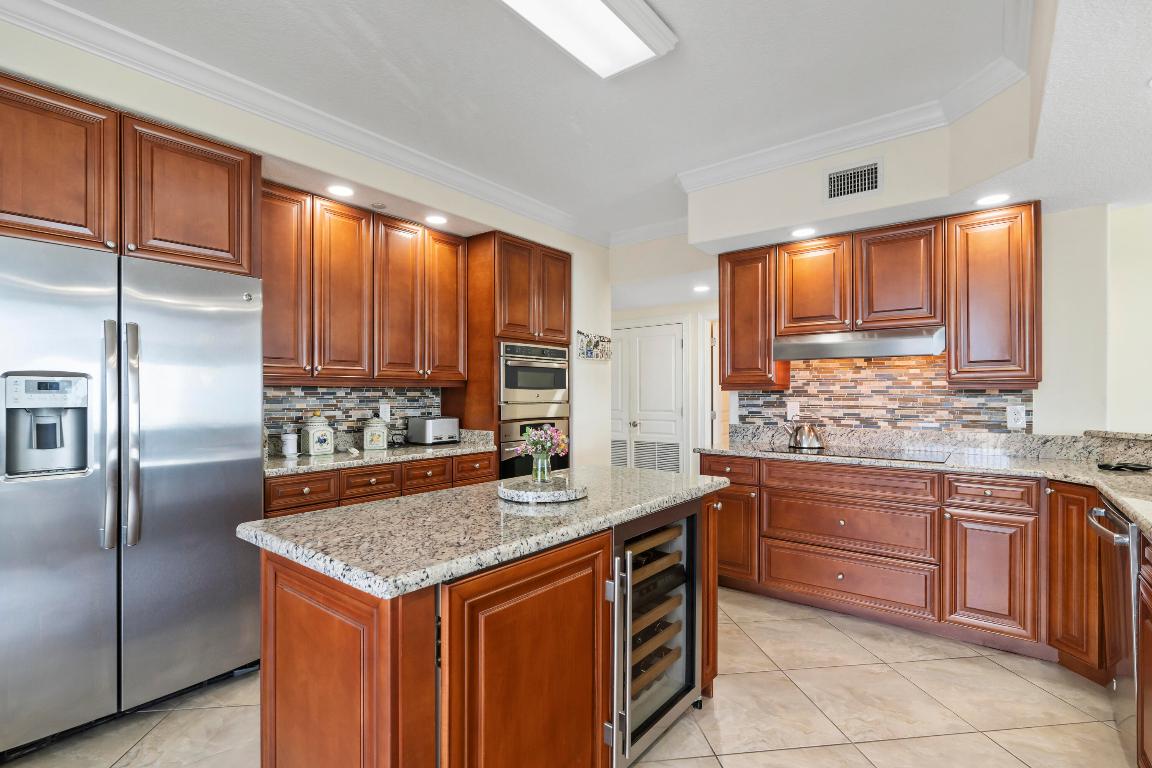 OCEANIQUE OCEANFRONT, A CONDOMINIUM - Residential