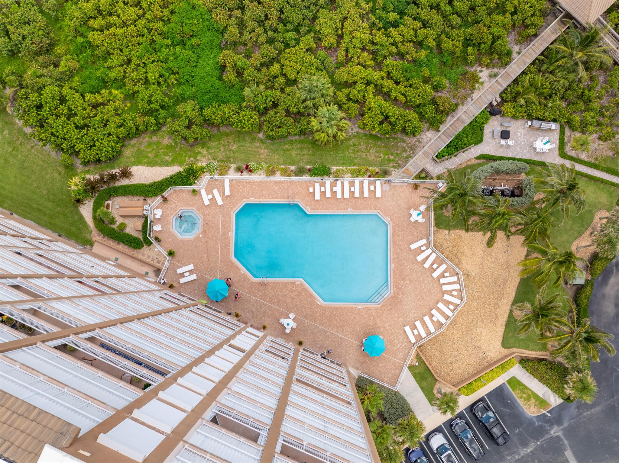 OCEANIQUE OCEANFRONT, A C - Residential