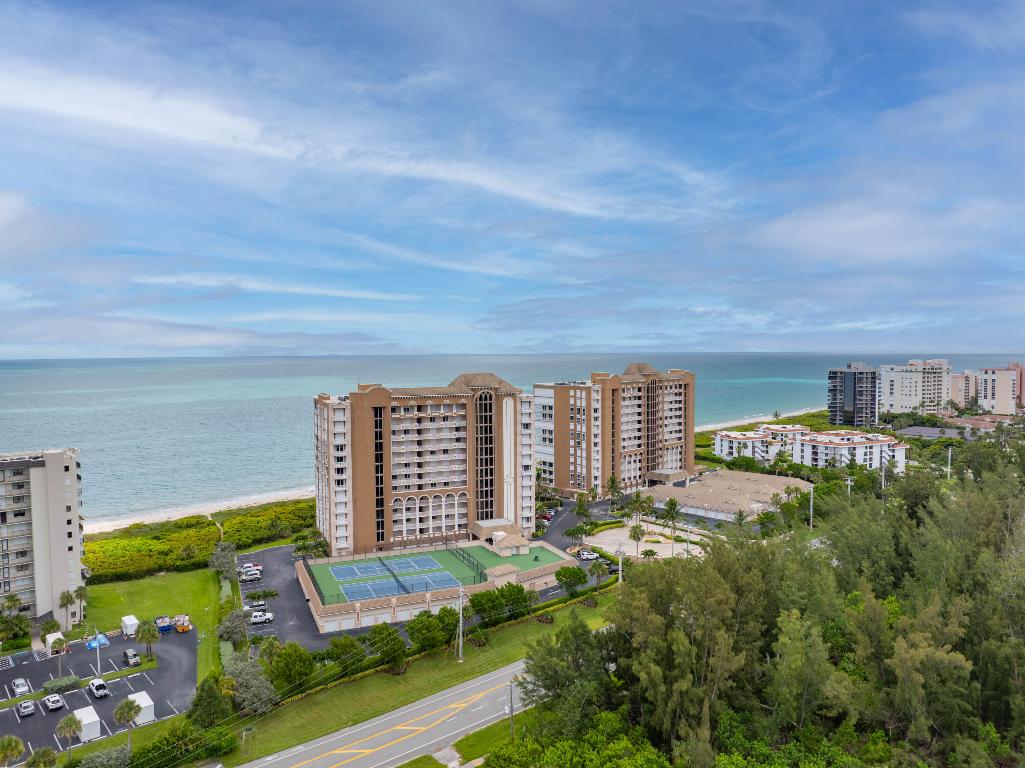 OCEANIQUE OCEANFRONT, A CONDOMINIUM - Residential