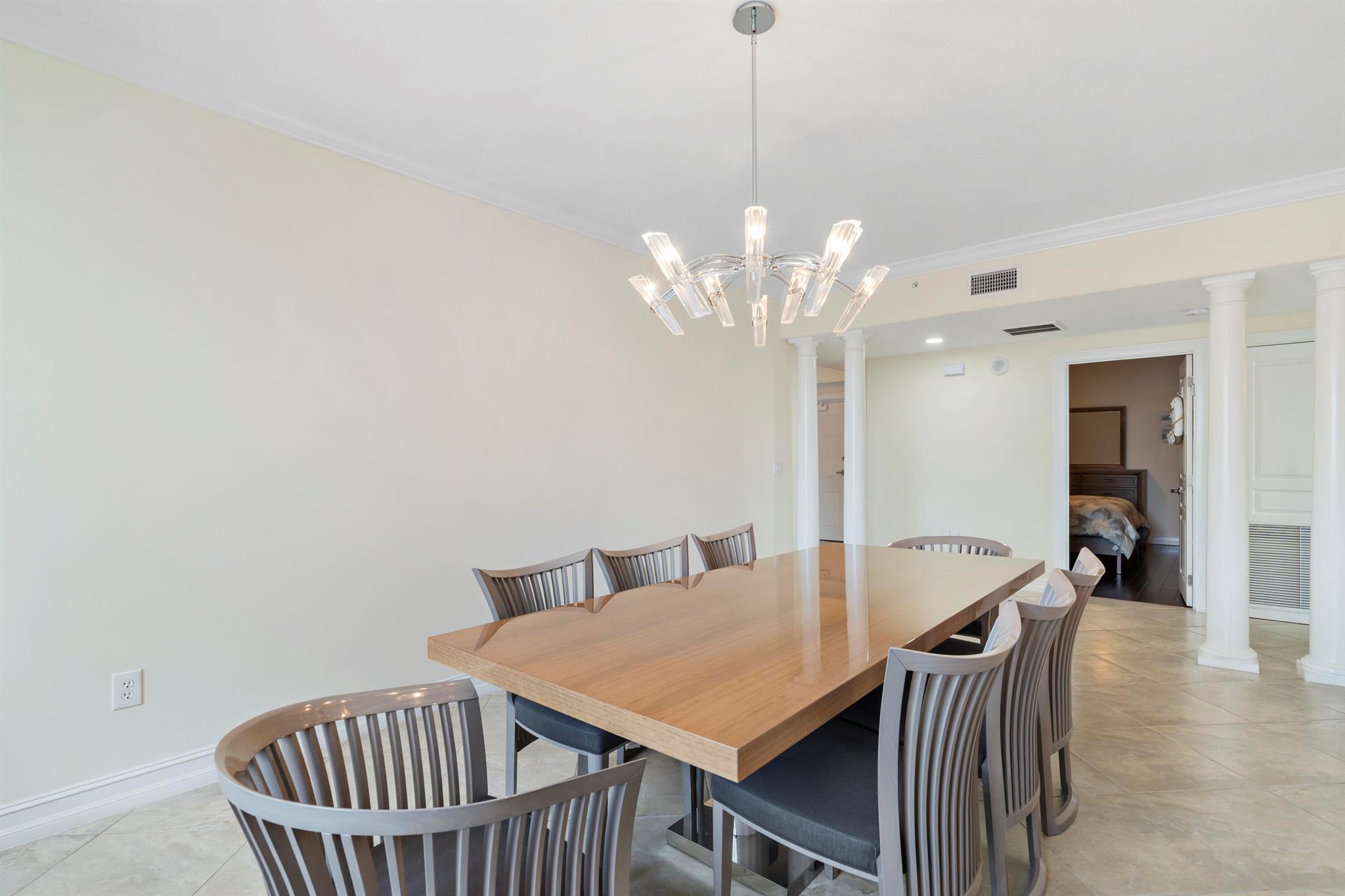 OCEANIQUE OCEANFRONT, A C - Residential