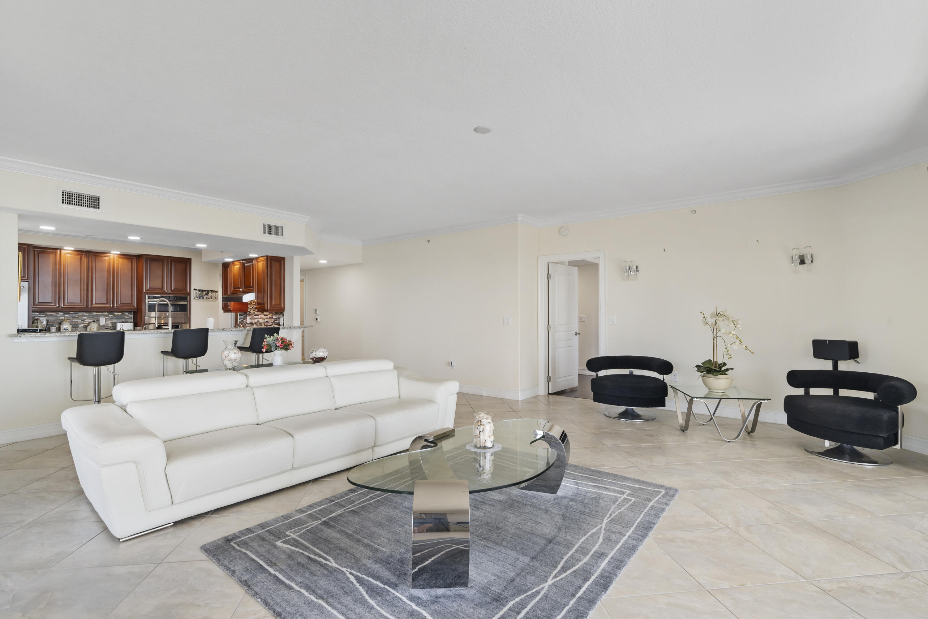 4180 N Highway A1a 305b