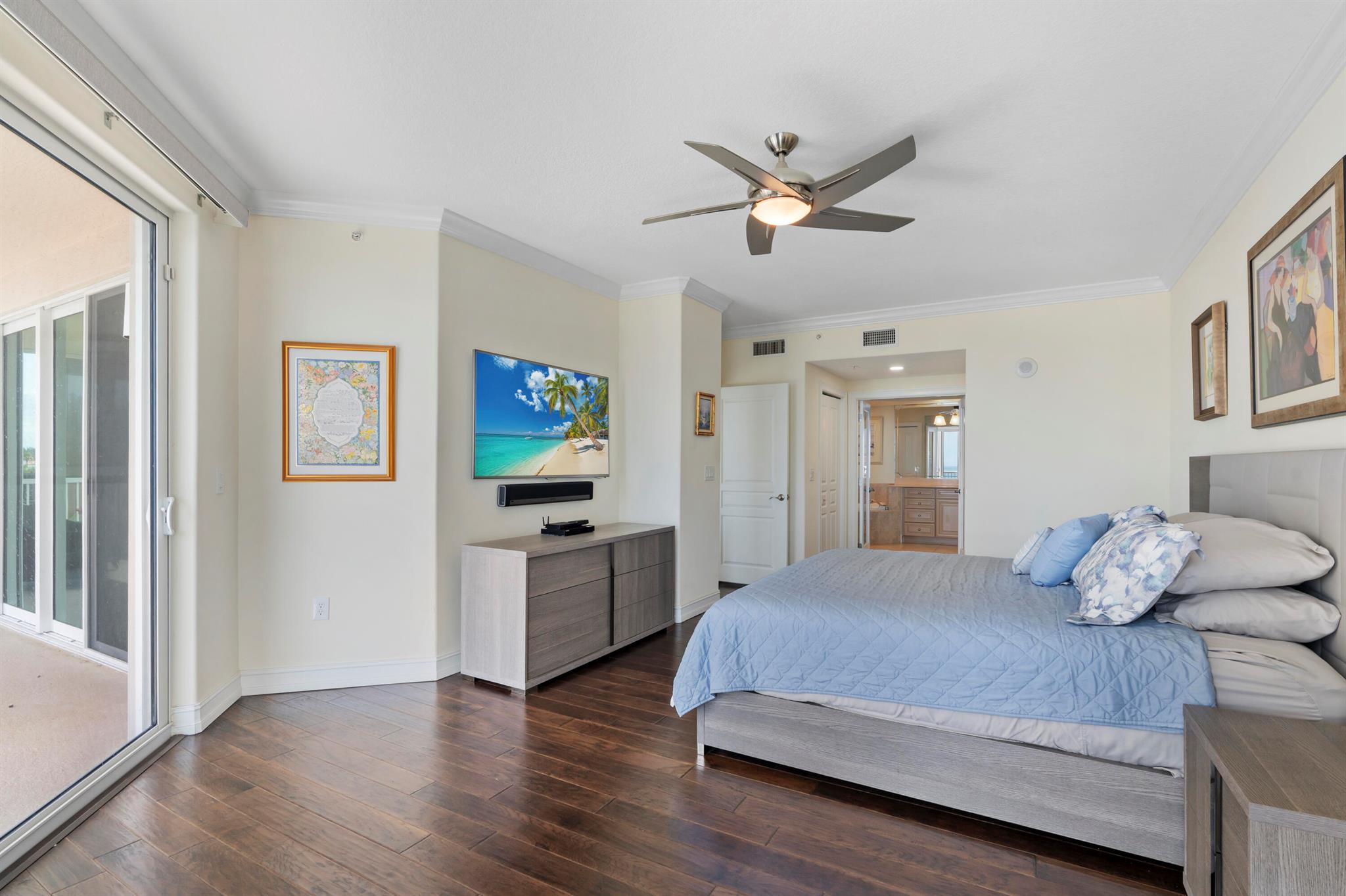 OCEANIQUE OCEANFRONT, A C - Residential