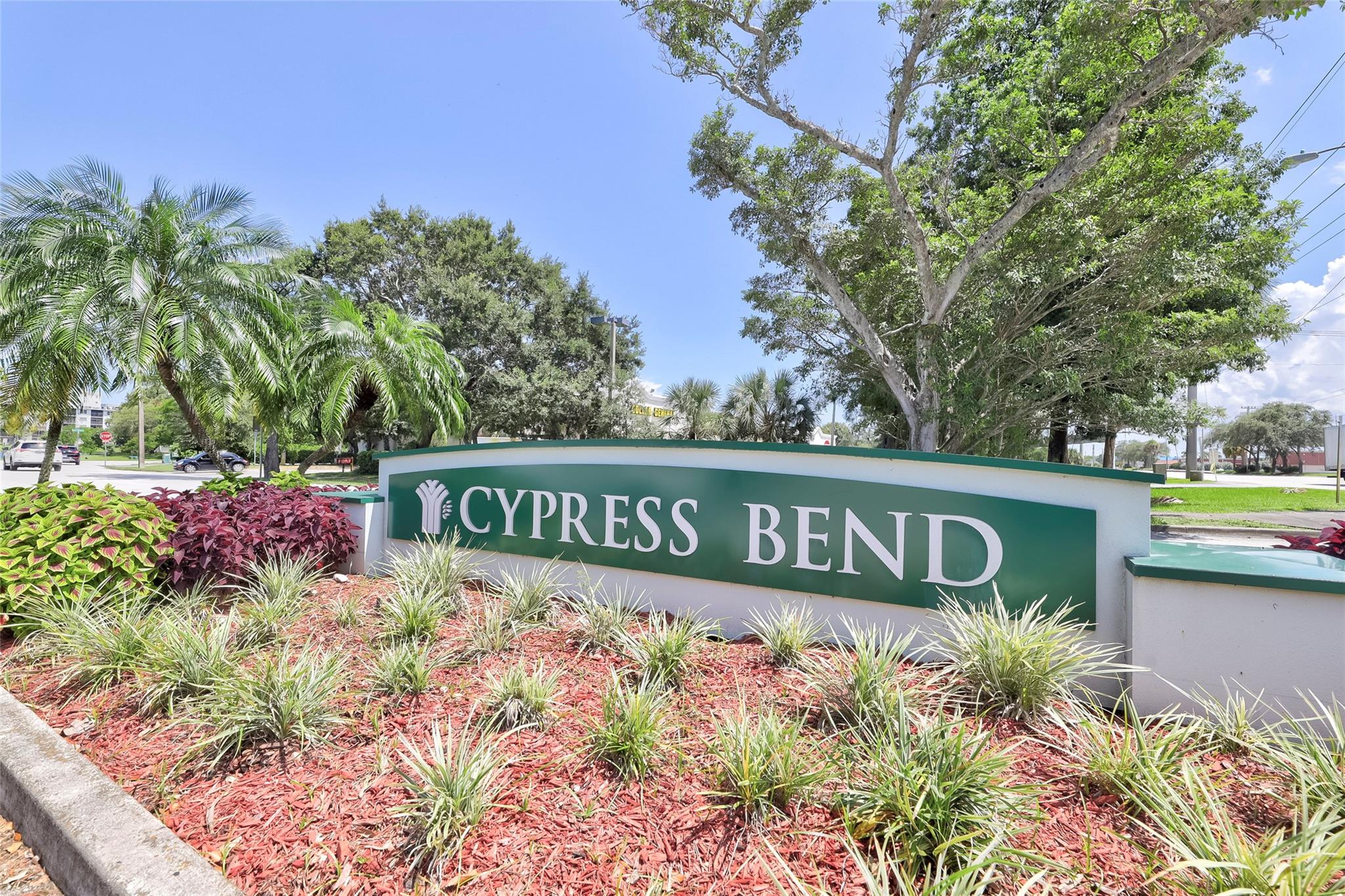 2112 S Cypress Bend Dr 401