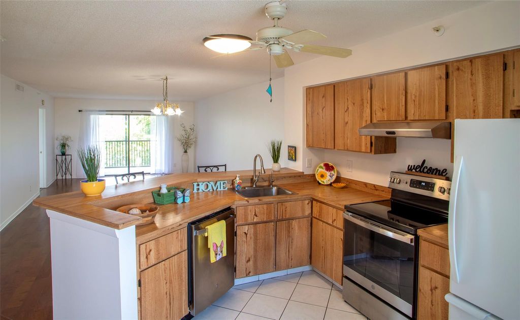 Photo of 2112 S Cypress Bend Drive #401, Pompano Beach, FL 33069 (MLS # F10506604)