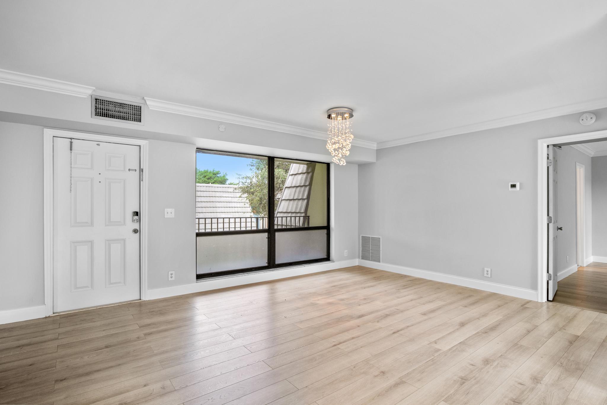 PALM VILLAS CONDO APTS - Residential Lease