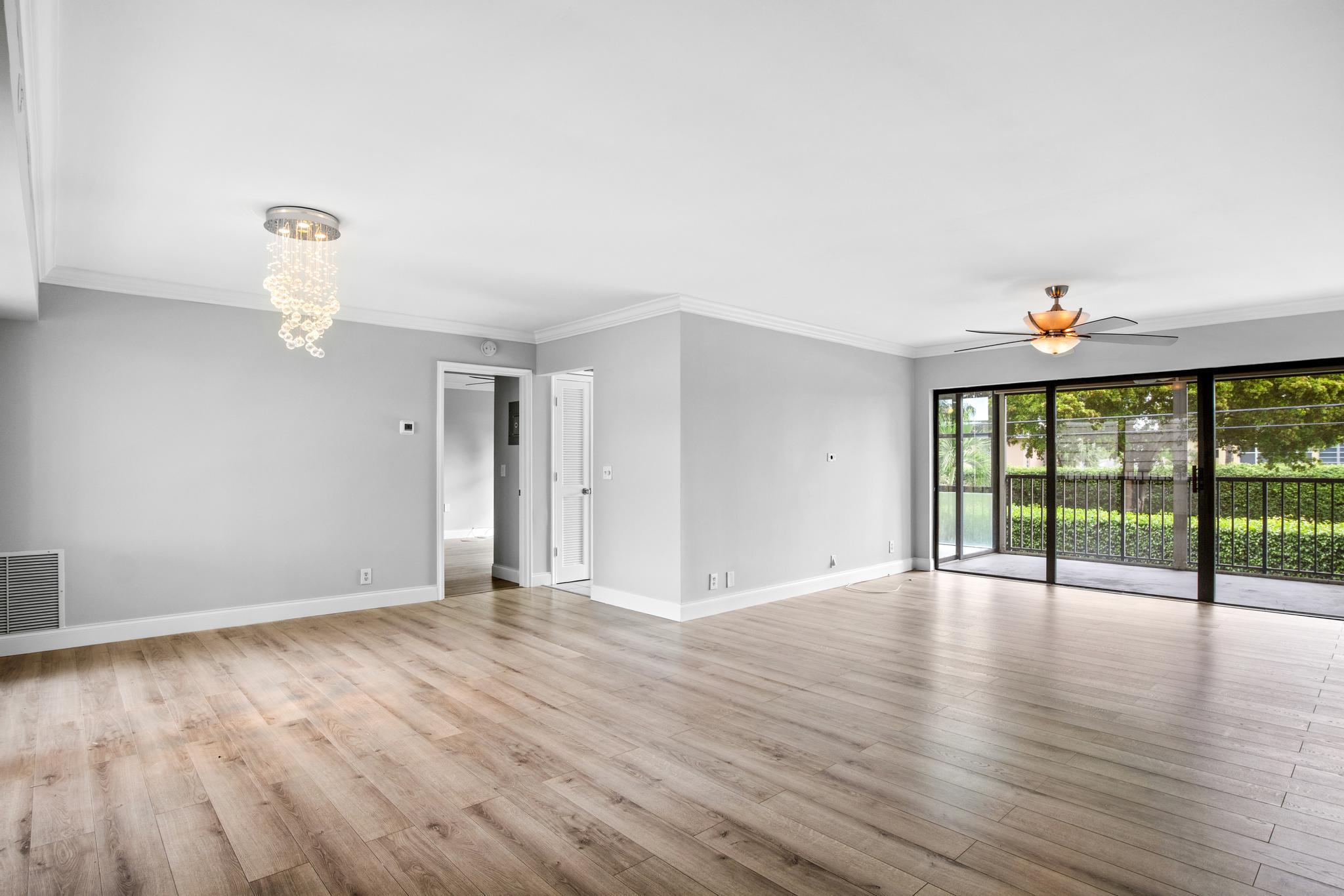 PALM VILLAS CONDO APTS - Residential Lease