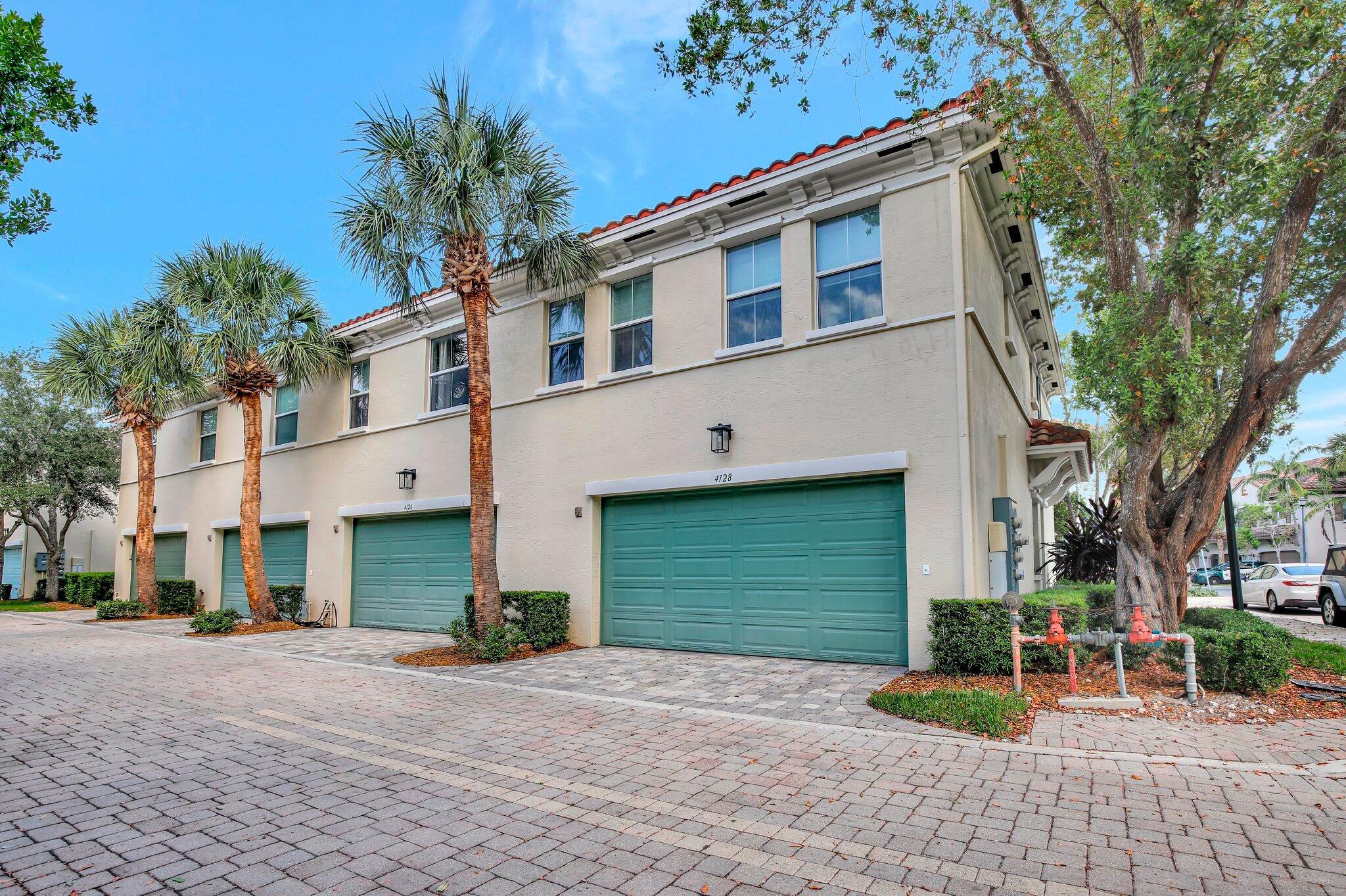 4128 Cascada Circle
