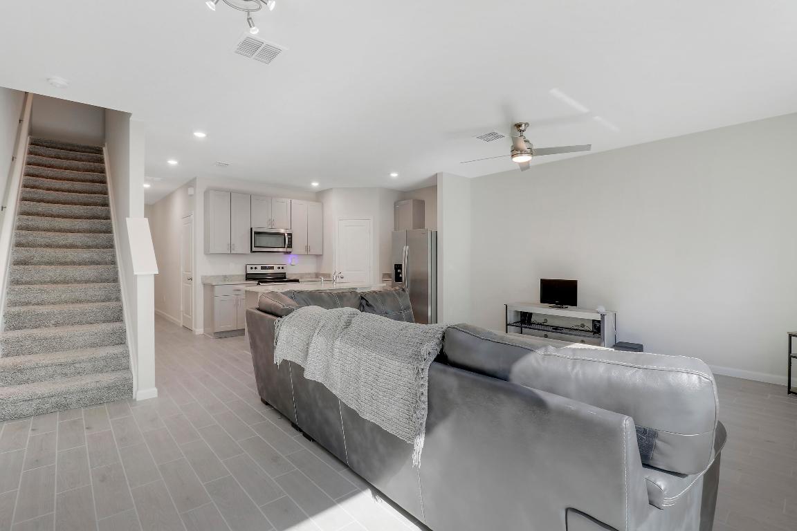 TRILLIUM - Residential