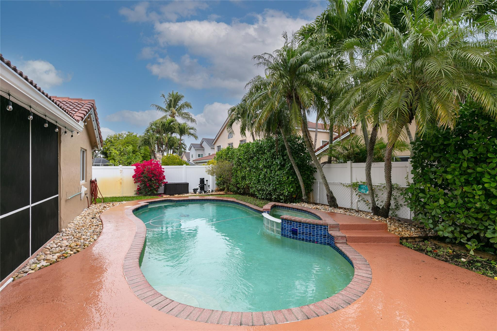 PRESERVE AT CHAPEL TRAIL - Residential