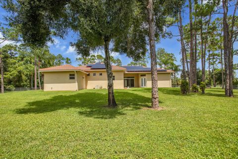 A home in Loxahatchee