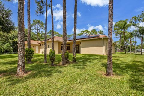 A home in Loxahatchee