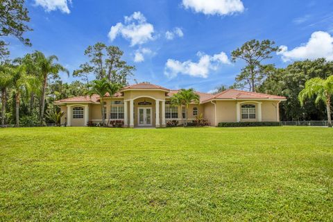 A home in Loxahatchee