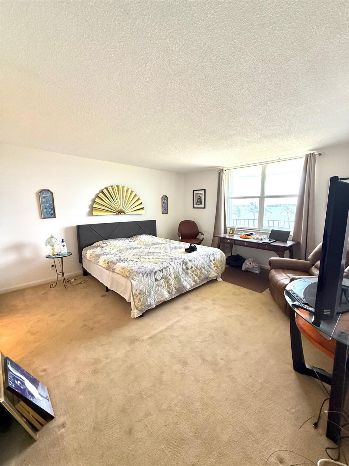 LAKE HARBOUR TOWERS CONDO - Residential