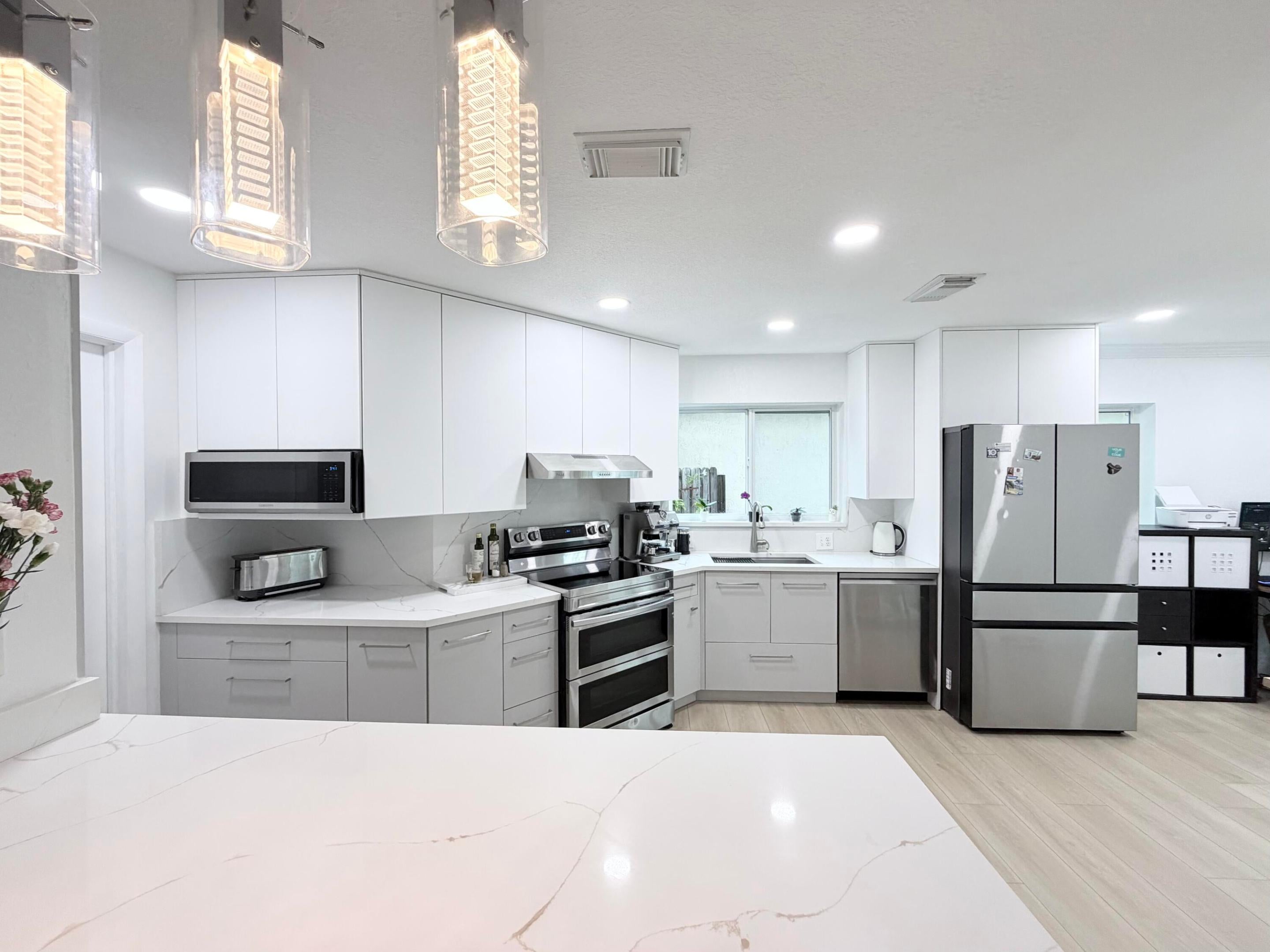 4742 NW 5th Court