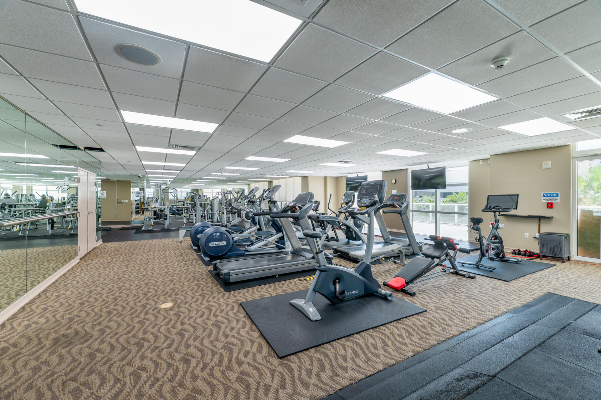 PORT CONDO - Residential