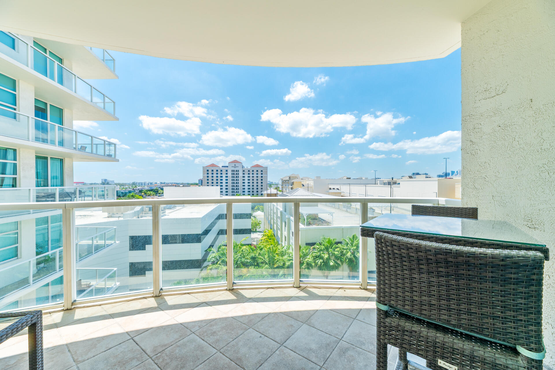 PORT CONDO - Residential