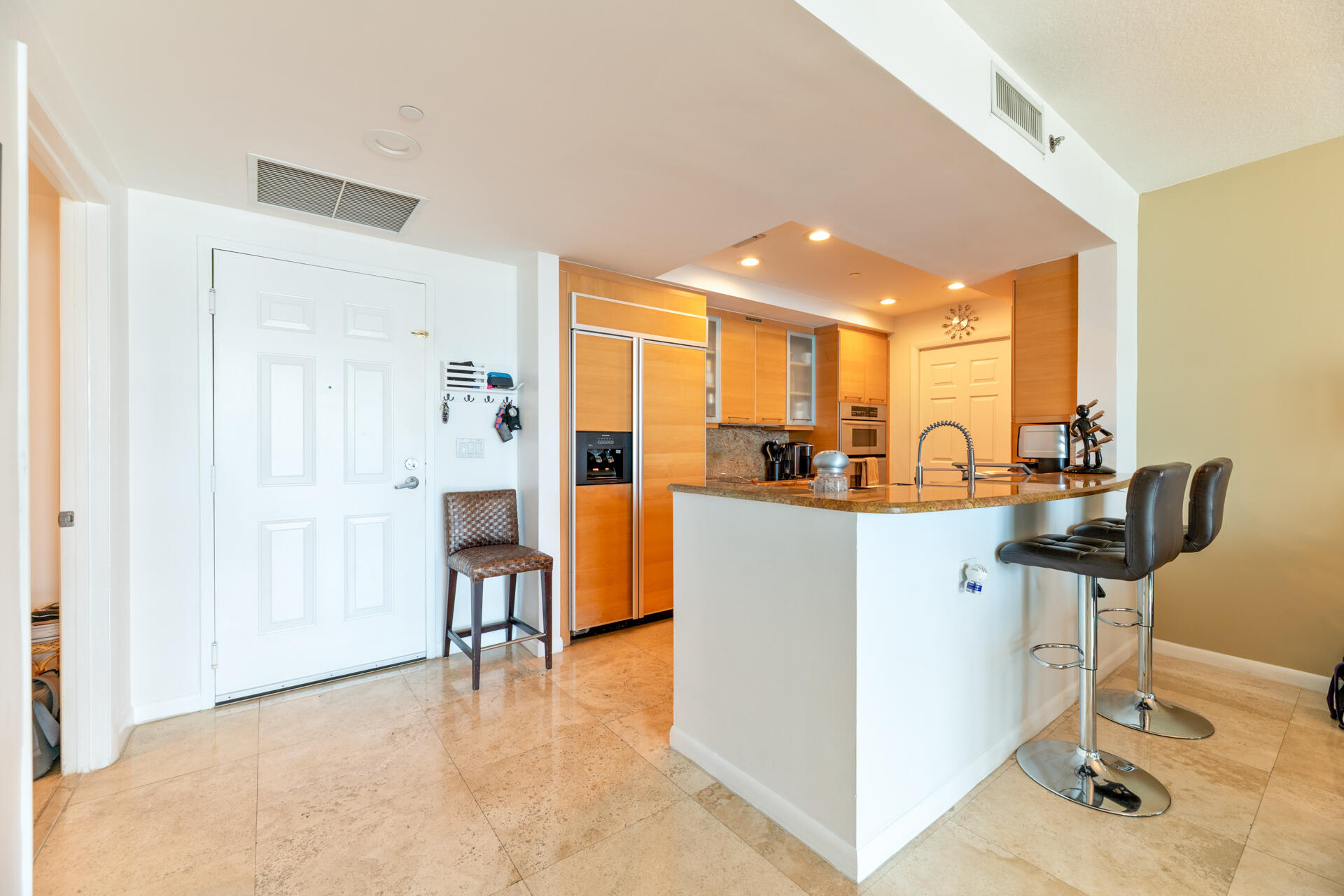 PORT CONDO - Residential