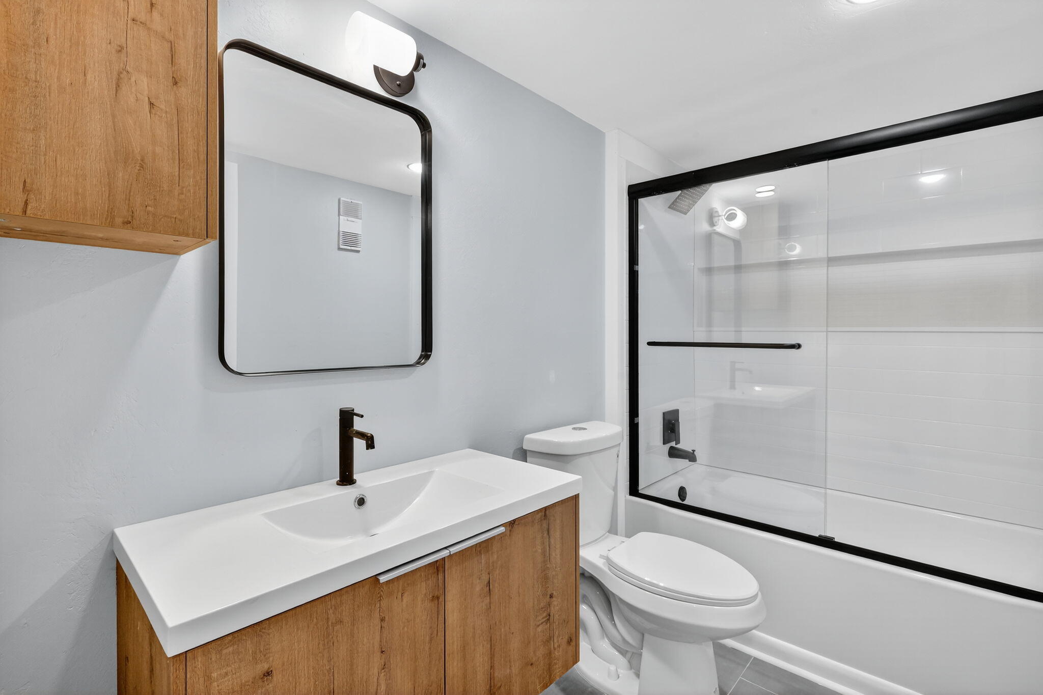 WHITEHALL CONDO OF THE LANDS OF THE PRESIDENT - Residential